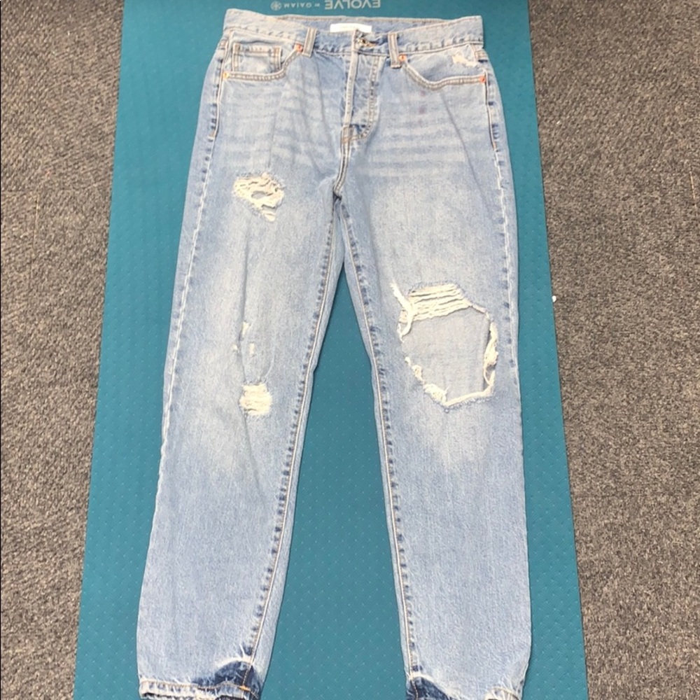 forever 21 distressed mom jeans